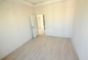 KIZKALESİ MERKEZDE DENİNZ MANZARLI VE HAVUZLU SATLIK  1+1 DAİRE