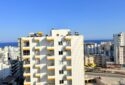KIZKALESİ MERKEZDE DENİNZ MANZARLI VE HAVUZLU SATLIK  1+1 DAİRE
