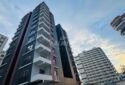 KIZKALESİ MERKEZDE DENİZ MANZARLI VE HAVUZLU SATLIK  1+1 DAİRE