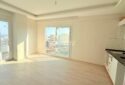 KIZKALESİ MERKEZDE DENİNZ MANZARLI VE HAVUZLU SATLIK  1+1 DAİRE