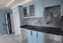 KIZKALESİ’NDE 1+1 DENİZ MANZARLI HAVUZLU SİTE İÇERİSİNDE SATILIK DAİRE