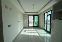 AYAŞ’TA HAVUZLU SİTE İÇERİSİNDE SATILIK 2+1 DAİRE
