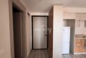 ERDEMLİ AYAŞTA HAVUZLU SİTE İÇERİSİNDE SATILIK 1+1 EŞYALI DAİRE